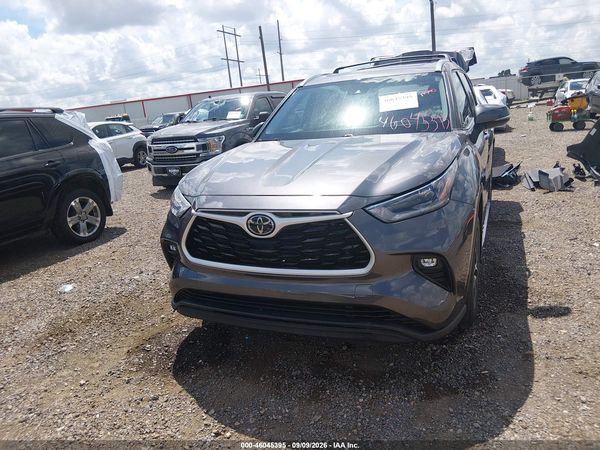 2021 TOYOTA HIGHLANDER XLE — I115