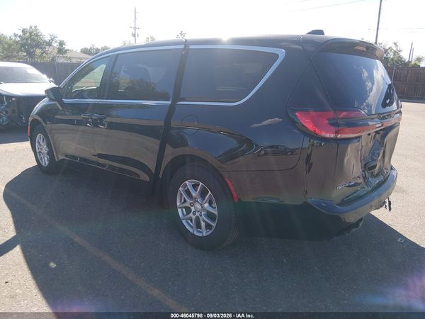 2027 CHRYSLER PACIFICA Select — I3