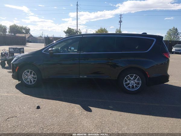 2027 CHRYSLER PACIFICA Select — I117