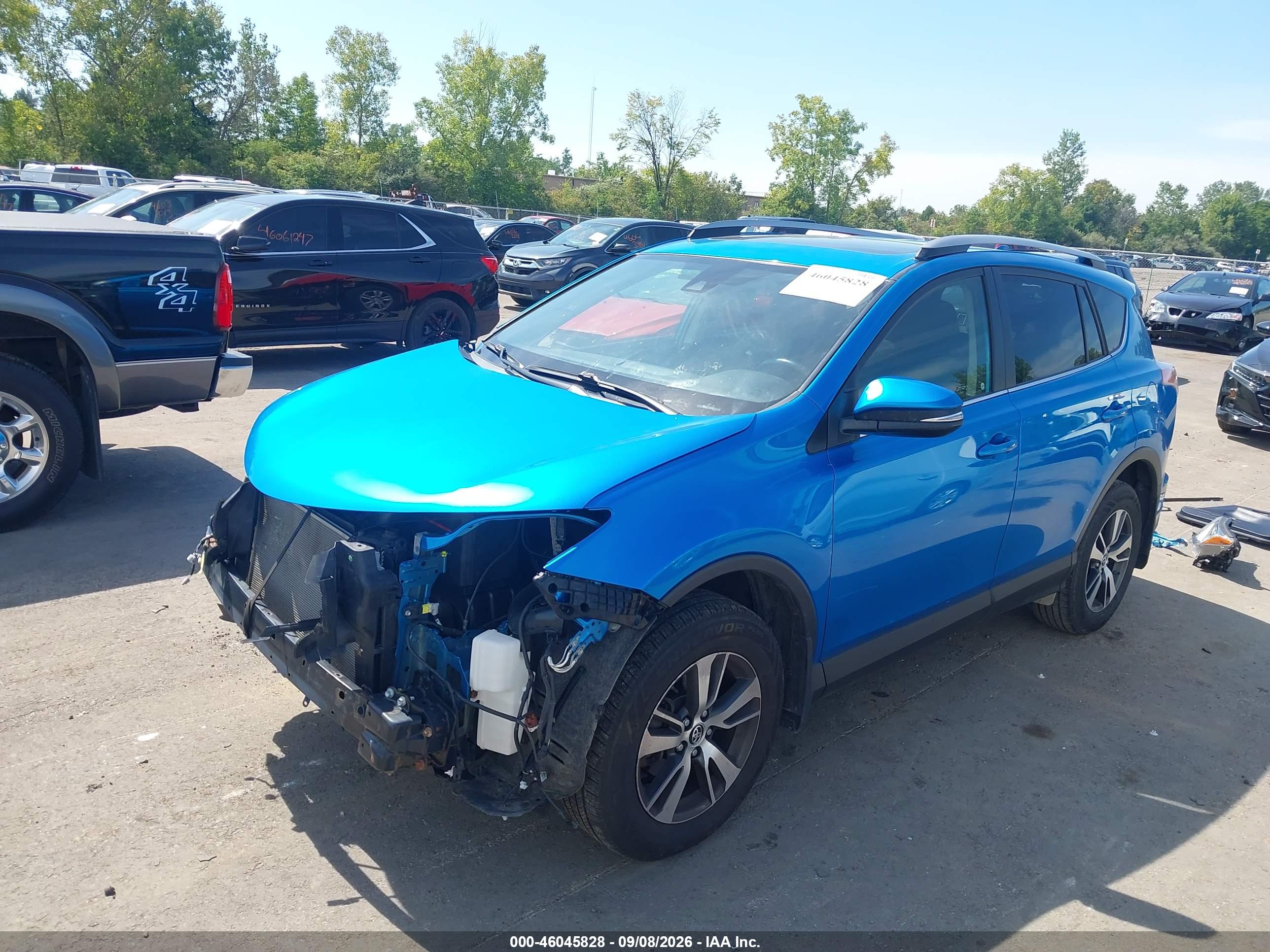 2018 TOYOTA RAV4 XLE — I2