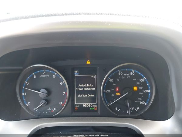 2018 TOYOTA RAV4 XLE — I7
