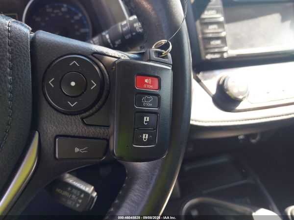 2018 TOYOTA RAV4 XLE — I11