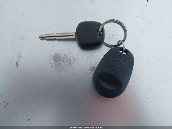 2015 TOYOTA SIENNA SE 8 PASSENGER