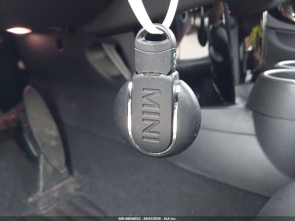 2019 MINI HARDTOP COOPER S — I11
