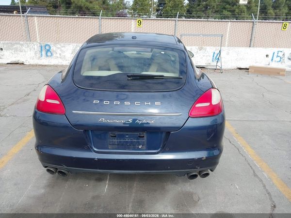 2012 PORSCHE PANAMERA HYBRID S