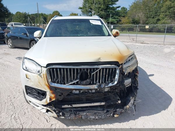 2021 VOLVO XC90 T6 MOMENTUM 7 PASSENGER — I6