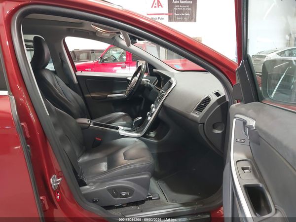 2016 VOLVO XC60 T5 PREMIER
