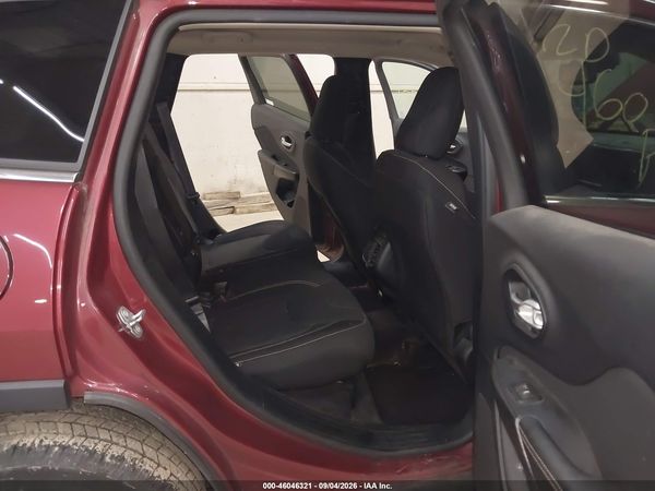 2016 JEEP CHEROKEE LATITUDE — I8