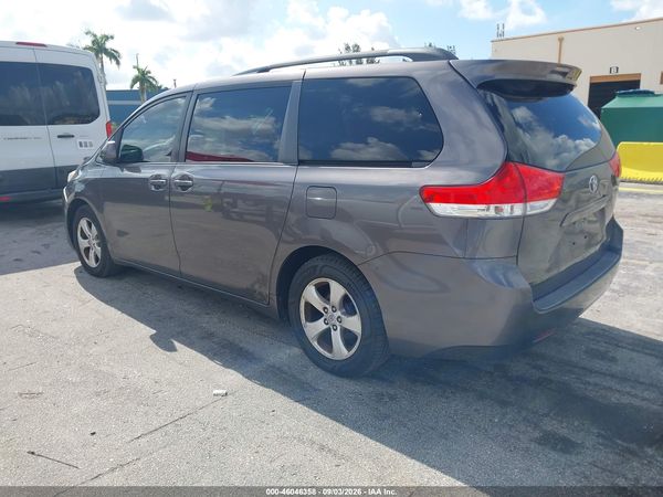 2012 TOYOTA SIENNA LE V6 8 PASSENGER