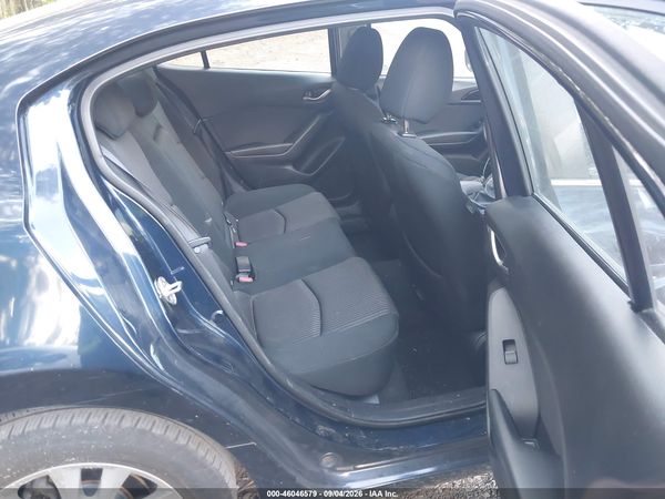 2016 MAZDA MAZDA3 I TOURING — I8