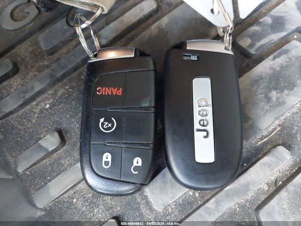 2020 JEEP GRAND CHEROKEE LAREDO E 4X4
