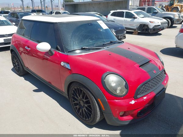 2012 MINI COOPER S — I1