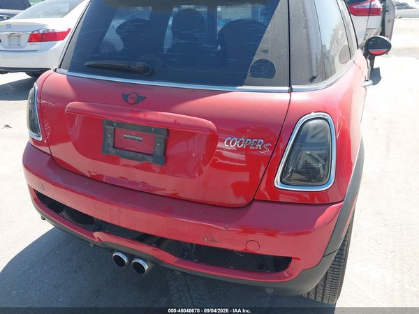 2012 MINI COOPER S — I6