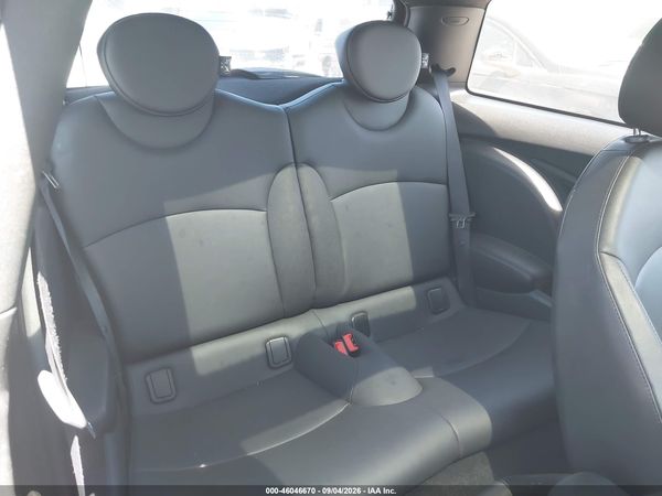 2012 MINI COOPER S — I8