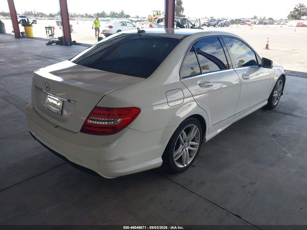 2014 MERCEDES-BENZ C 250 SPORT
