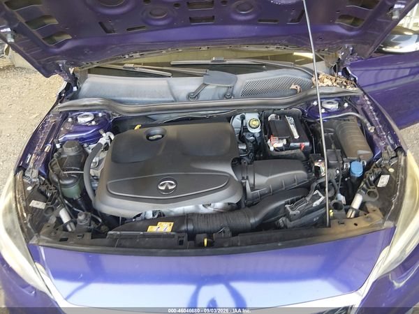 2017 INFINITI QX30 LUXURY