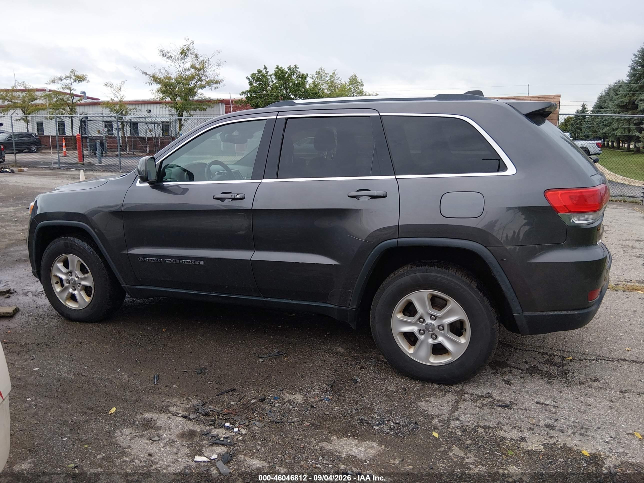 2017 JEEP GRAND CHEROKEE LAREDO 4X4