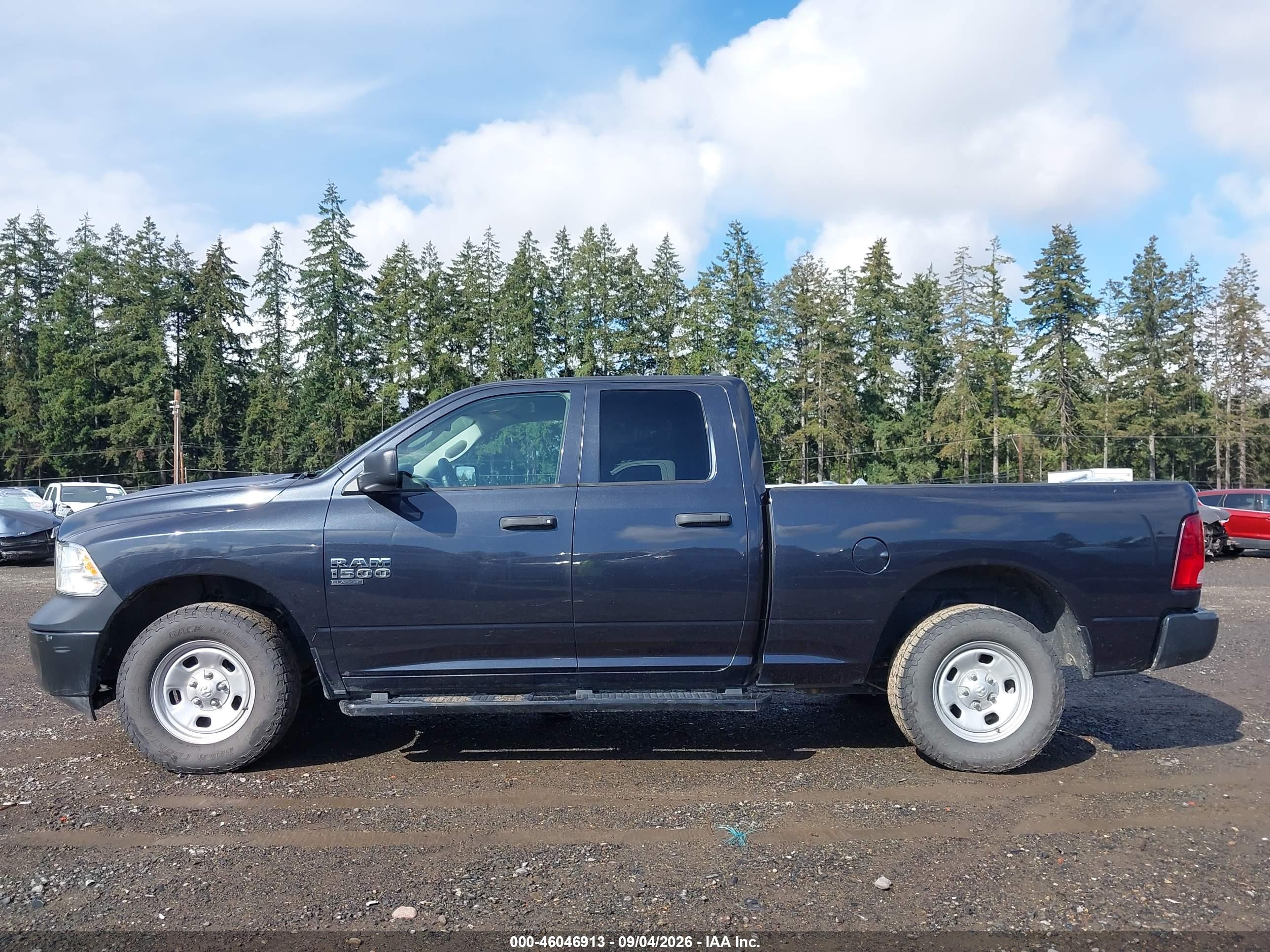 2019 RAM 1500 CLASSIC TRADESMAN  4X4 6'4 BOX