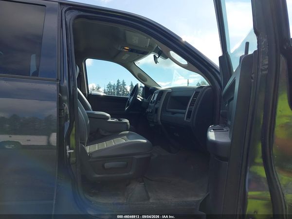 2019 RAM 1500 CLASSIC TRADESMAN  4X4 6'4 BOX