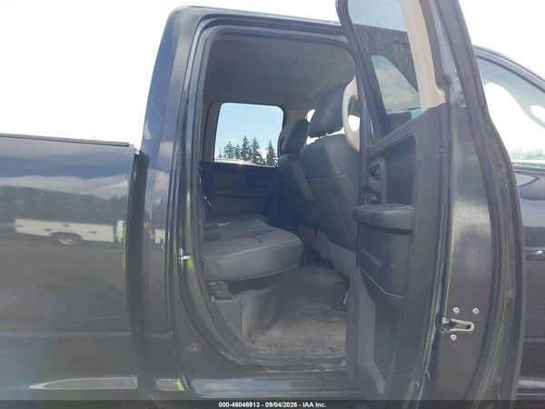 2019 RAM 1500 CLASSIC TRADESMAN  4X4 6'4 BOX