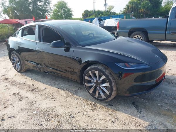2025 TESLA MODEL 3 — I1