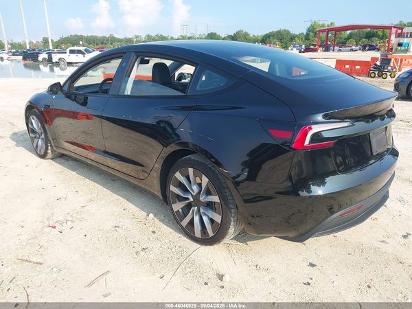 2025 TESLA MODEL 3 — I3