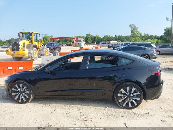 2025 TESLA MODEL 3 — I117