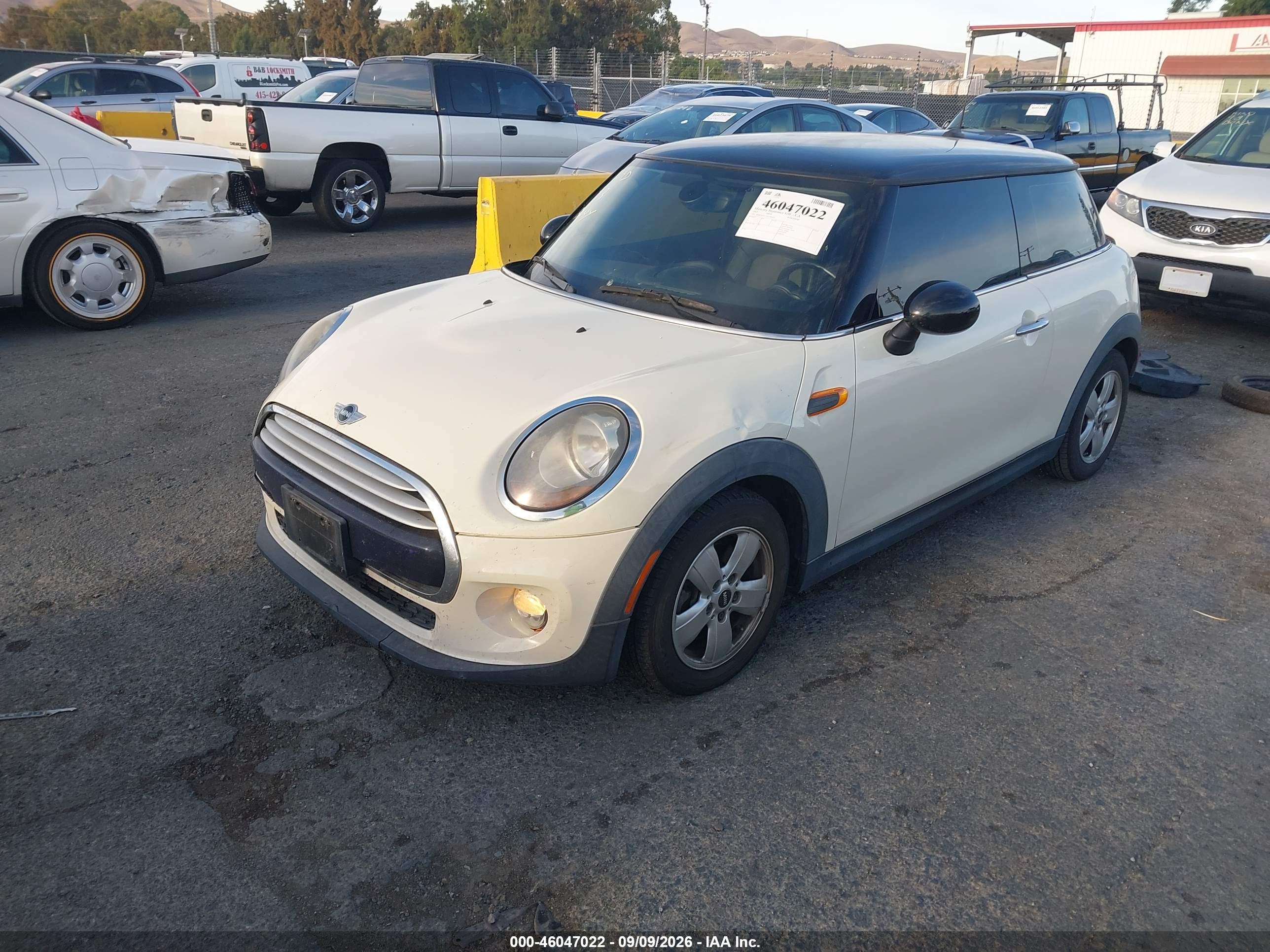 2015 MINI HARDTOP COOPER