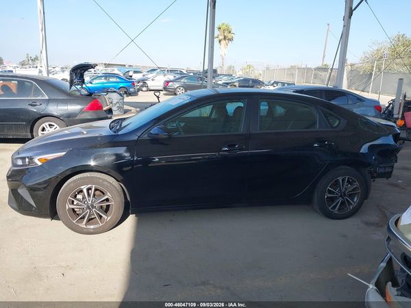 2024 KIA FORTE LXS — I117