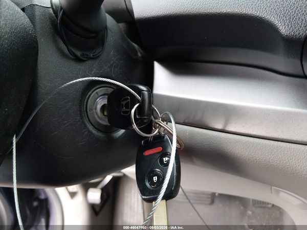 2013 HONDA CR-V LX — I11