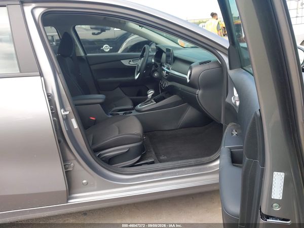 2024 KIA FORTE LXS — I5