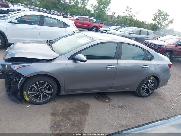 2024 KIA FORTE LXS — I117