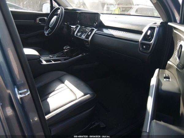 2022 KIA SORENTO S — I5