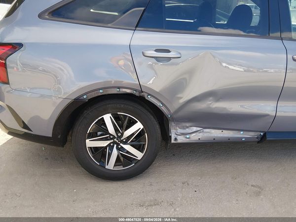 2022 KIA SORENTO S — I6