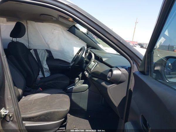 2019 NISSAN KICKS S — I5