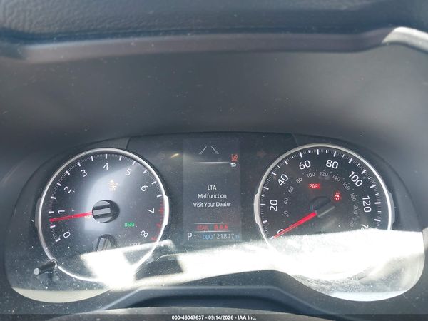 2021 TOYOTA RAV4 XLE — I7