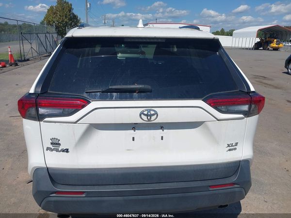 2021 TOYOTA RAV4 XLE — I119