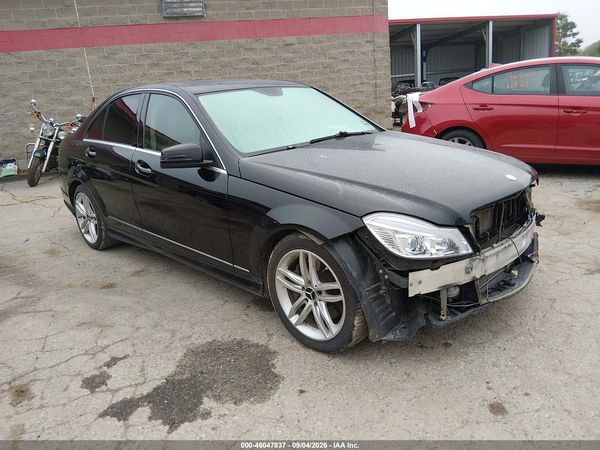 2013 MERCEDES-BENZ C 300 SPORT 4MATIC — I1