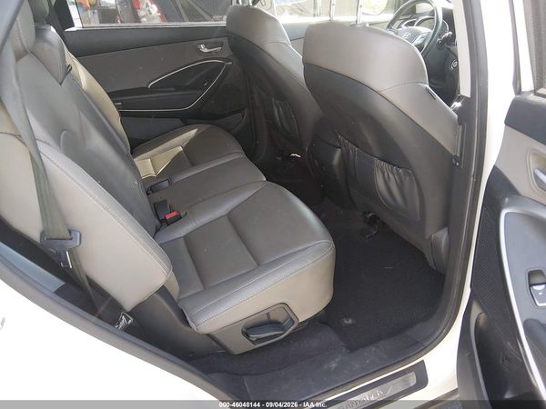 2017 HYUNDAI SANTA FE SE
