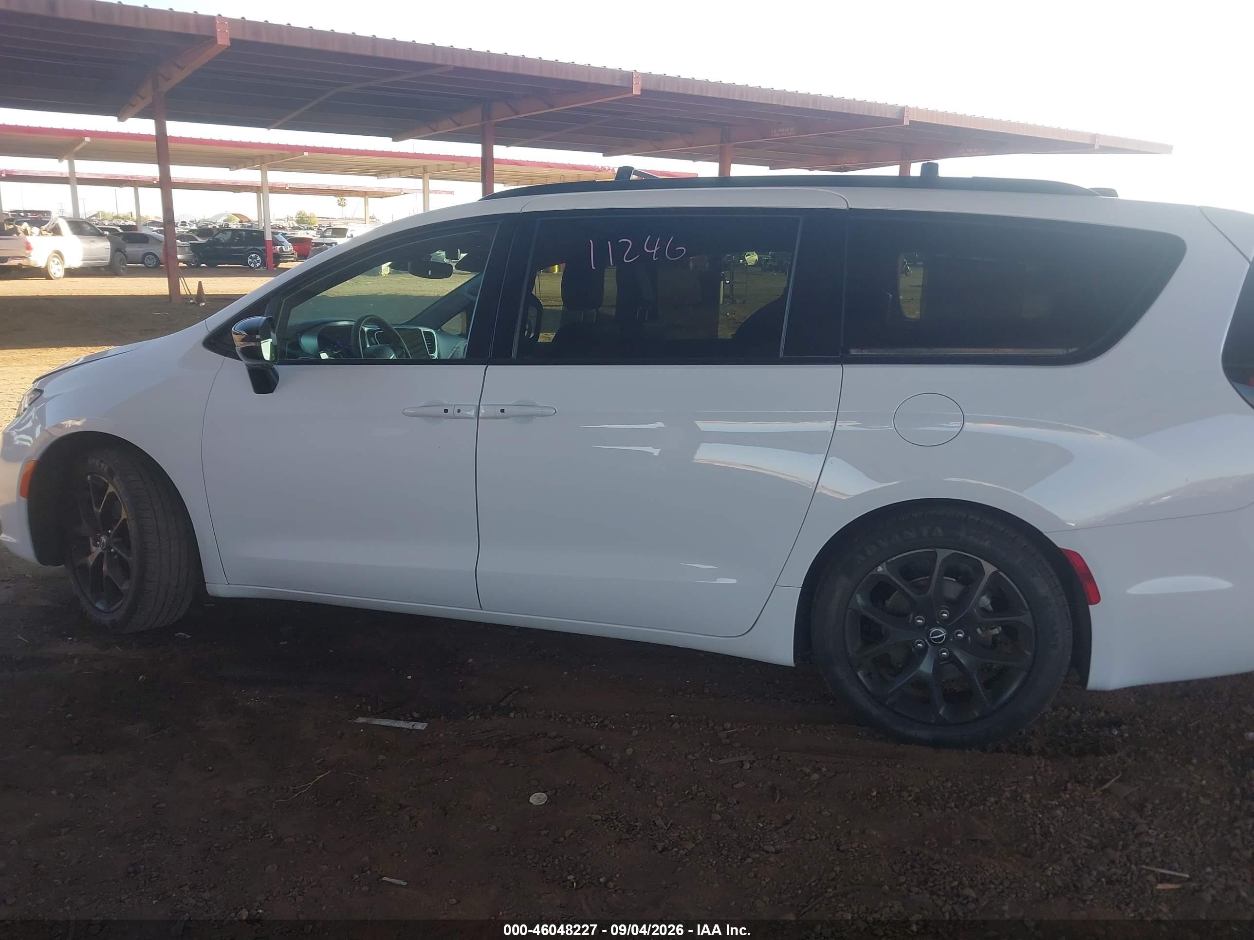 2025 CHRYSLER PACIFICA LIMITED