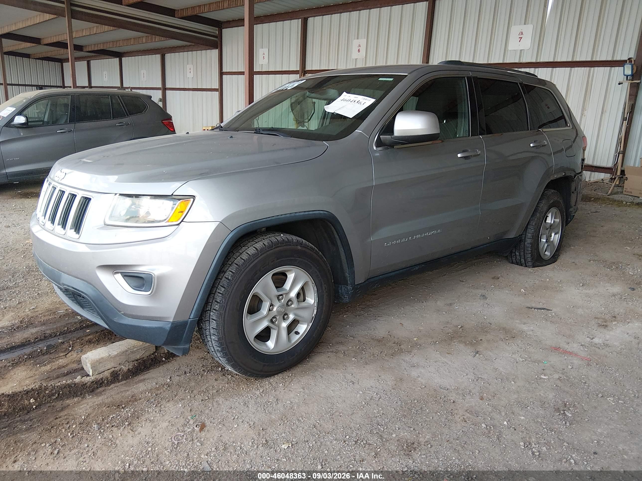 2016 JEEP GRAND CHEROKEE LAREDO — I2