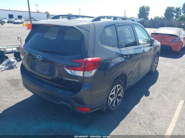 2019 SUBARU FORESTER PREMIUM — I4