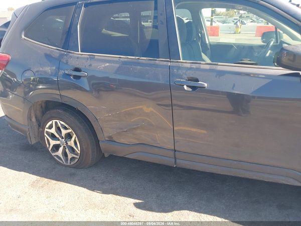 2019 SUBARU FORESTER PREMIUM — I6