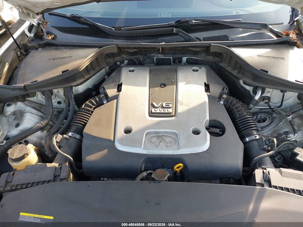 2016 INFINITI Q70 3.7 — I10
