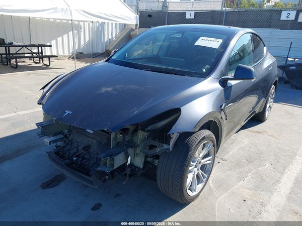 2024 TESLA MODEL Y — I6