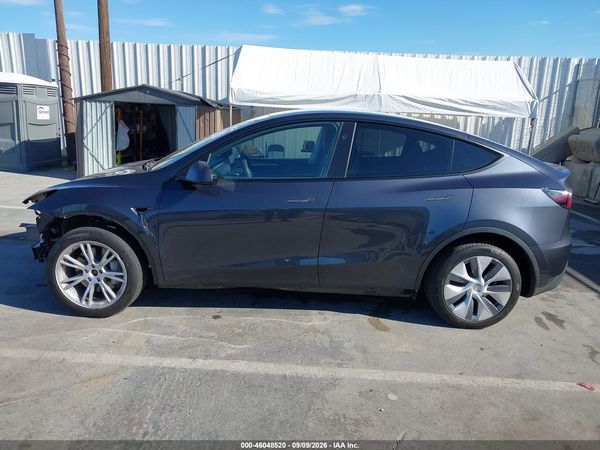 2024 TESLA MODEL Y — I117