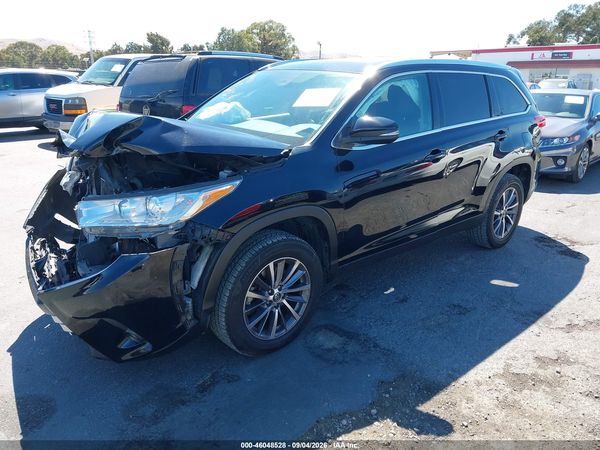 2019 TOYOTA HIGHLANDER XLE