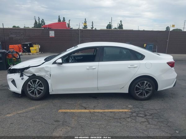 2022 KIA FORTE LXS — I117