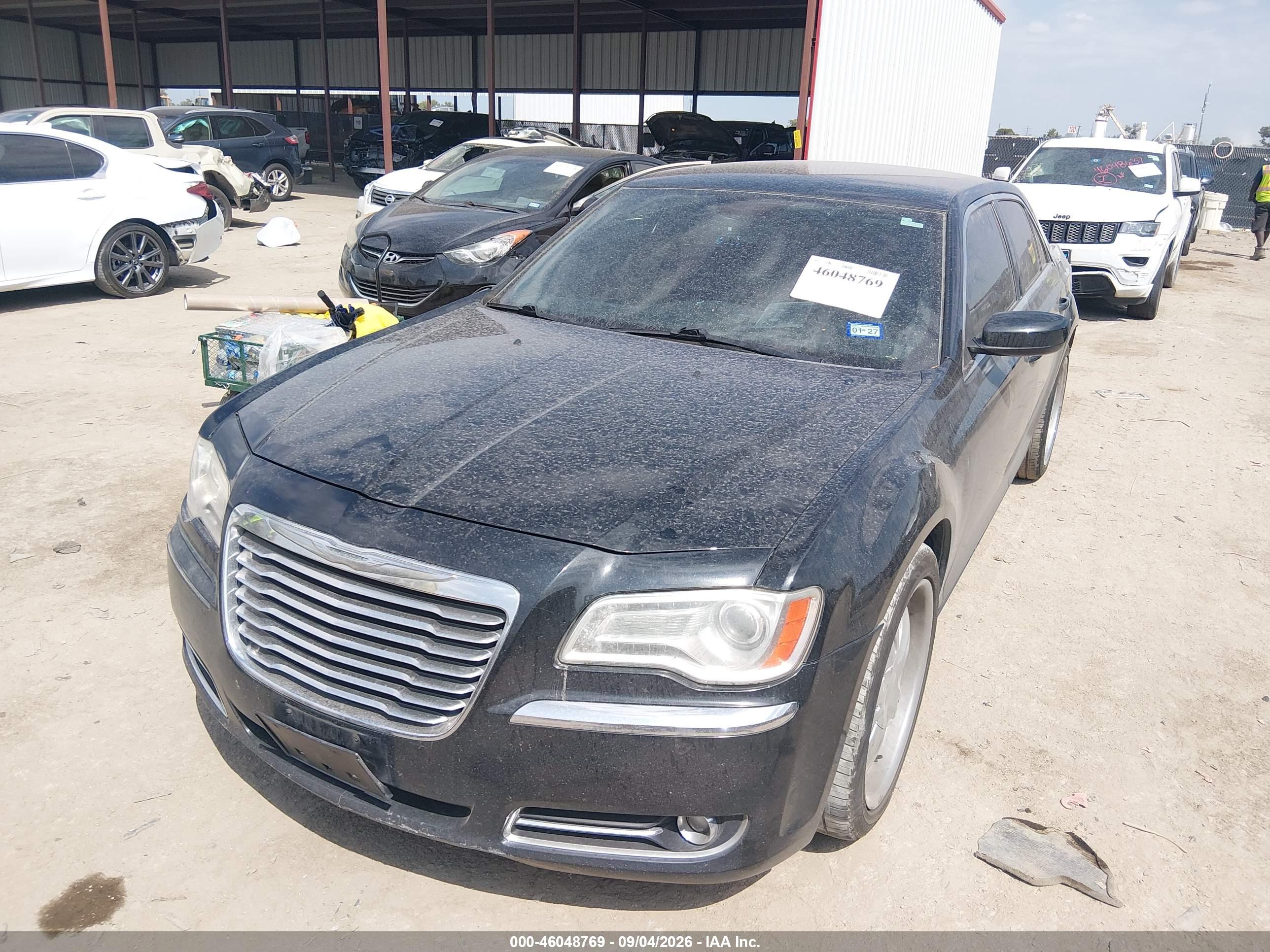 2014 CHRYSLER 300 — I2