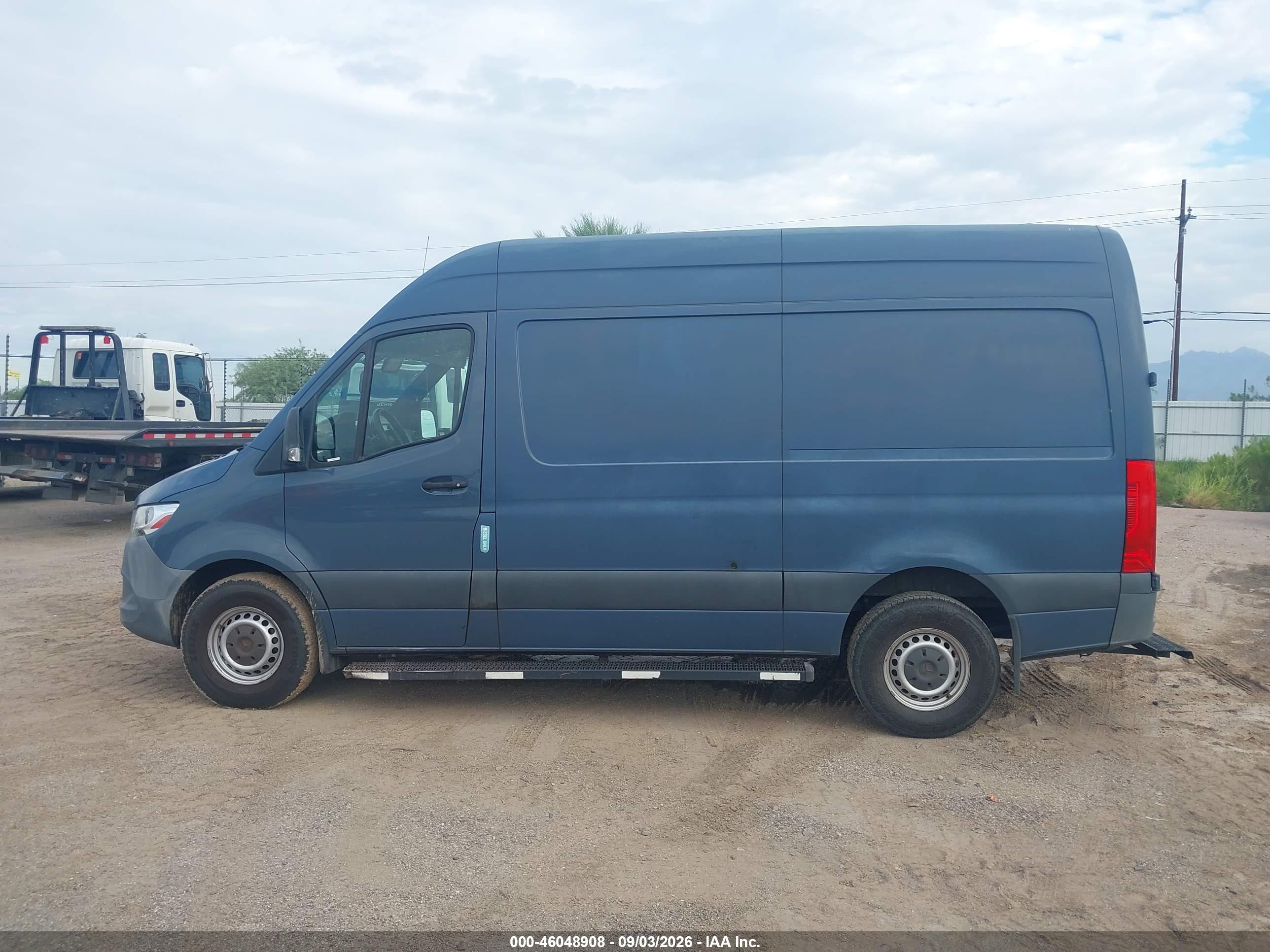 2019 MERCEDES-BENZ SPRINTER 2500 STANDARD ROOF V6